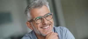 ブログ　オシャレアイテムとしてのメガネの魅力